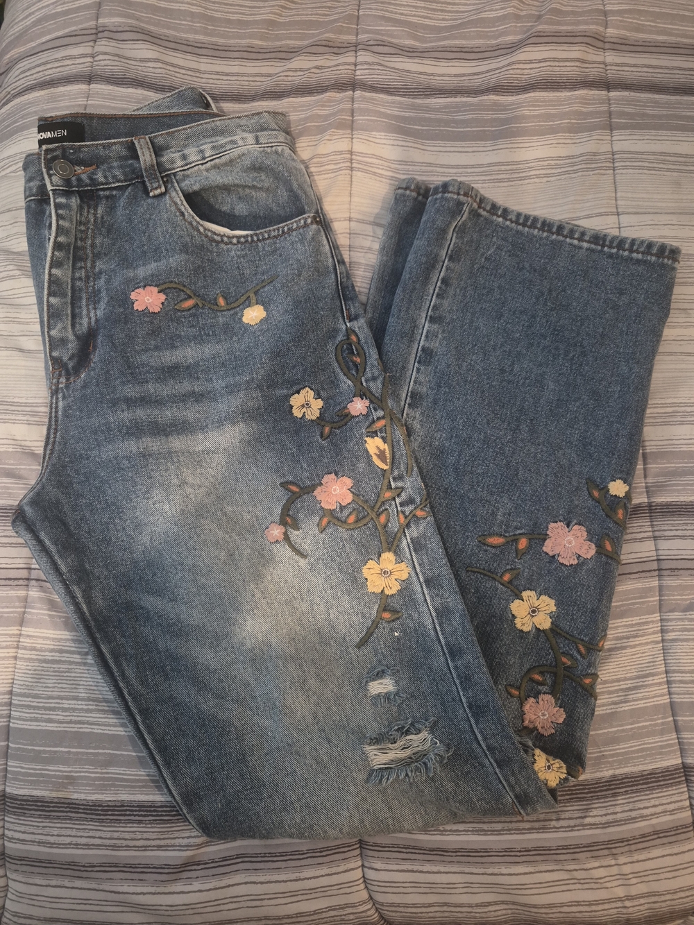 Embroidered Floral High-Rise Men’s Jeans - Blue